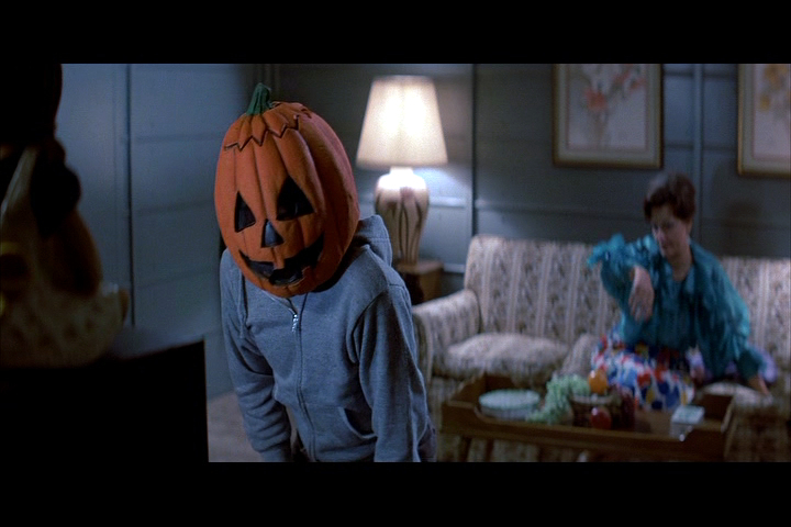 [halloween32.jpg]