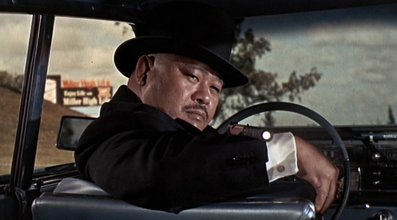 [goldfinger2.jpg]